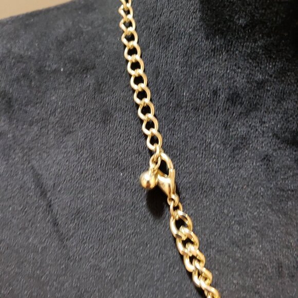 Womens Fashion Gold Tone Large Coin Disc Pendant Necklace with Lobster Clasp - Picture 6 of 7